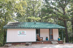 2 Bedroom Cabin next to Silver Dollar City